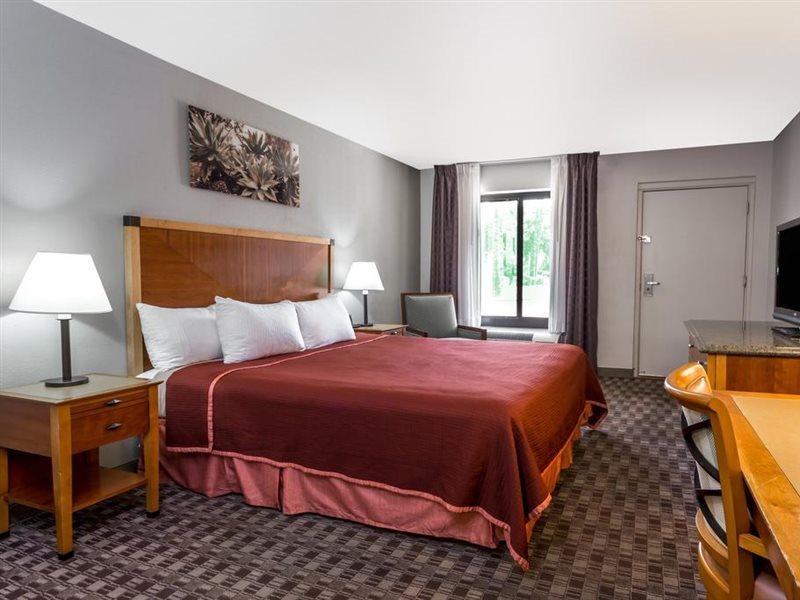 ฮาวเวิร์ด จอห์นสัน บาย วินด์แฮม สก็อตส์เดล โอลด์ทาวน์ Hotel ภายนอก รูปภาพ